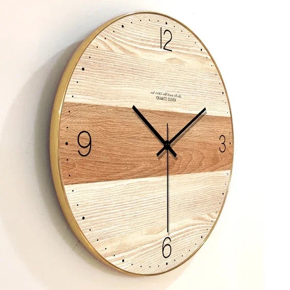 Horloge murale en bois design minimaliste