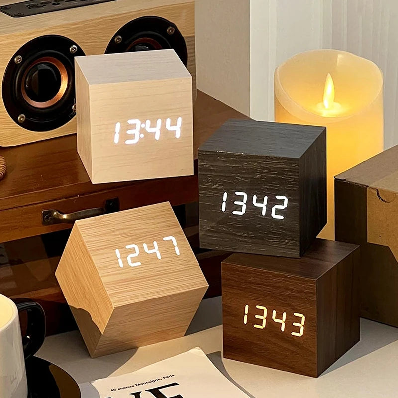 Horloge numérique intelligente cube en bois - Elvan