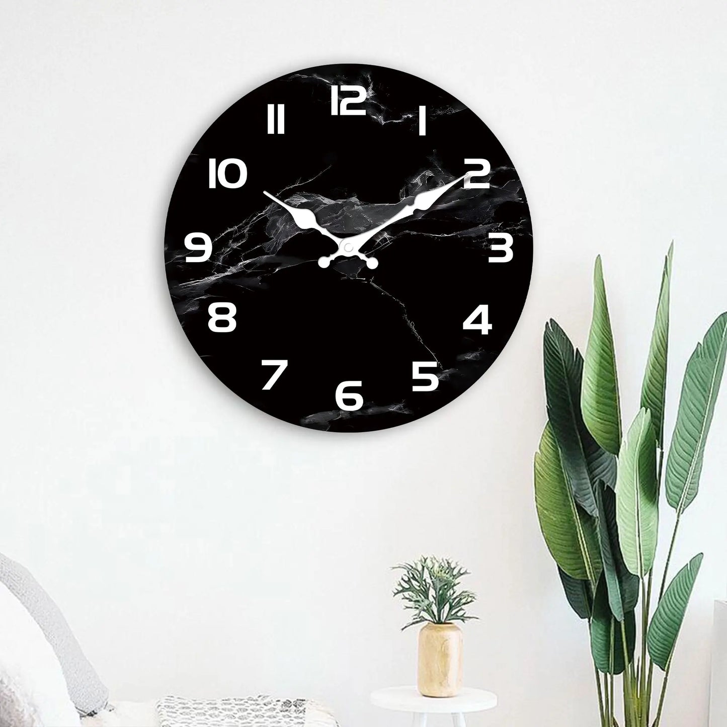 Horloge murale en bois effet marbre noir