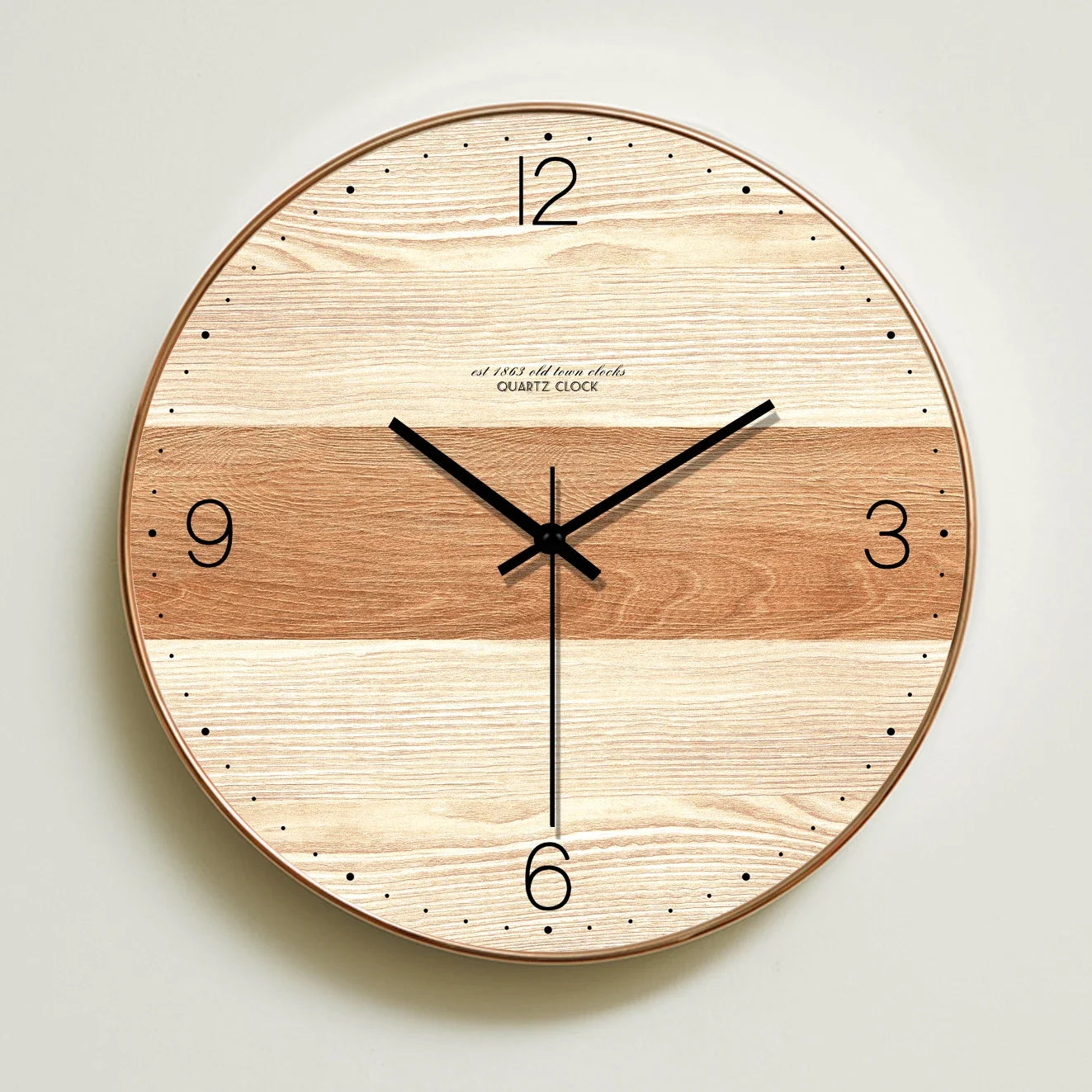 Horloge murale en bois design minimaliste