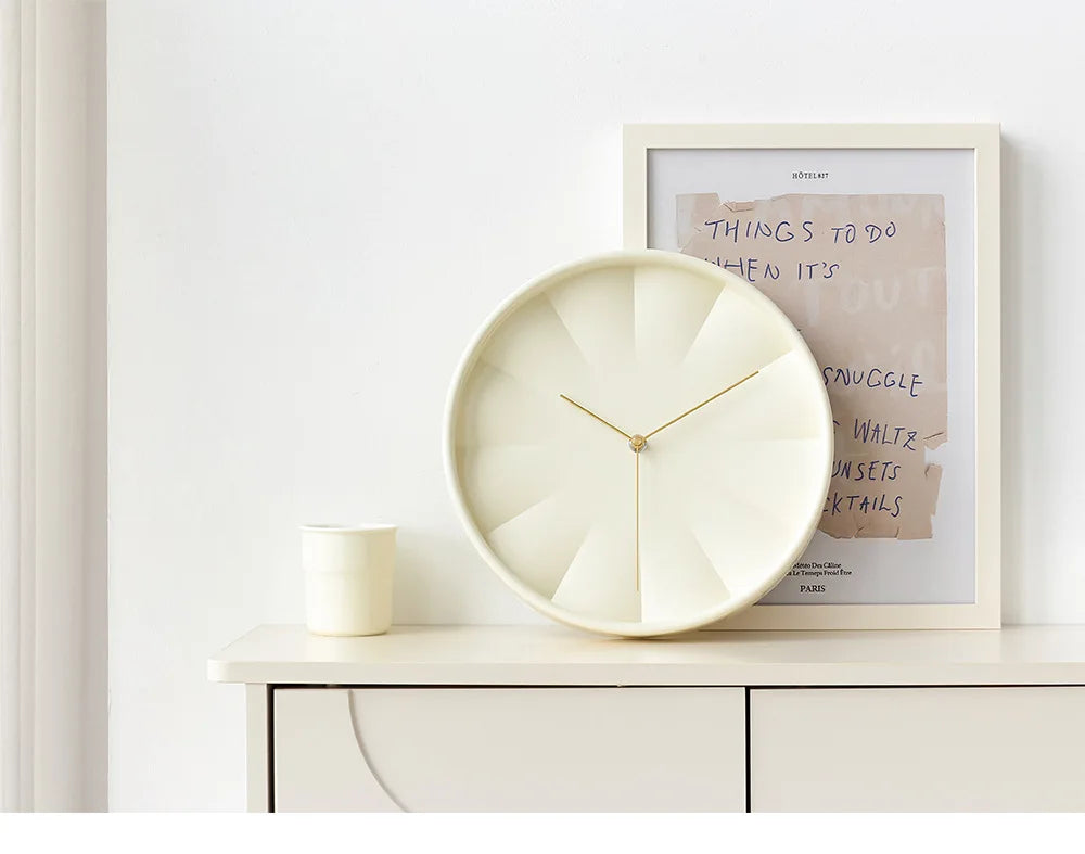 Horloge murale design minimaliste
