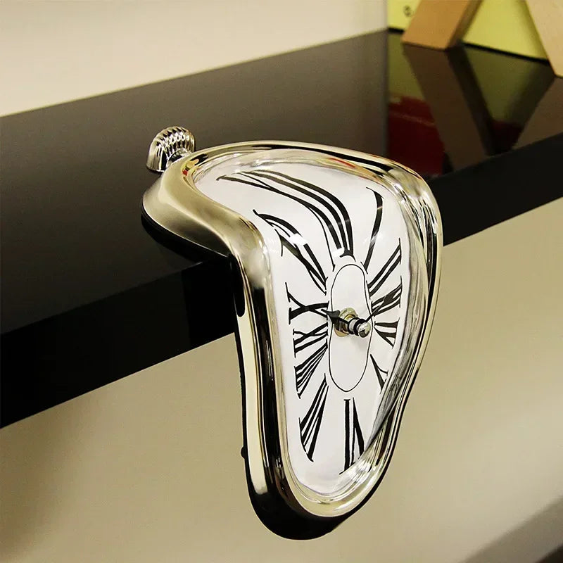 Horloge murale design effet fondant