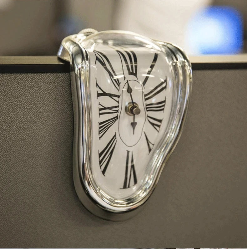 Horloge murale design effet fondant