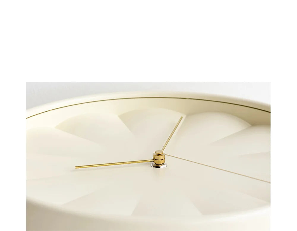 Horloge murale design minimaliste