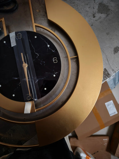 Horloge murale vintage de luxe