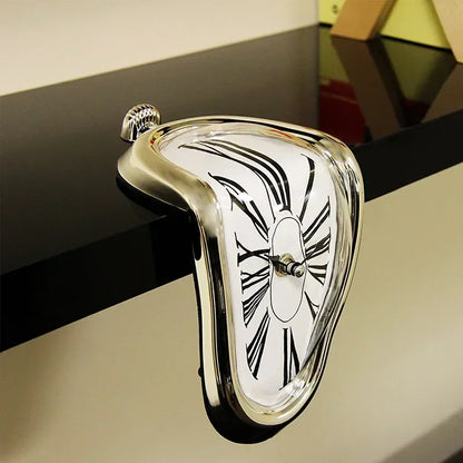 Horloge murale design effet fondant