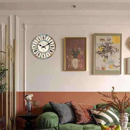 Horloge murale vintage en bois